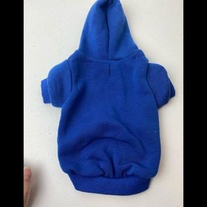 Blue Dog hooded sweatshirt with collar opening for leash. New no tags Small